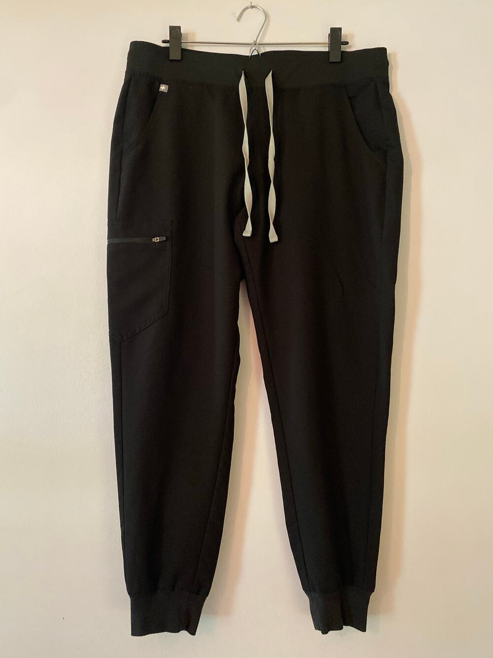 FIGS Black Zamora Jogger Scrub Pants Nurse Doctor Uniform Women's size Large